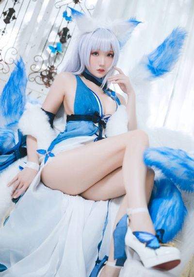 房间里的日本女人