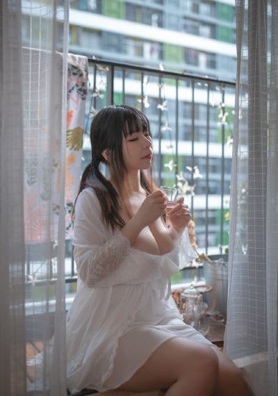 丰满少妇免费做爰大片人