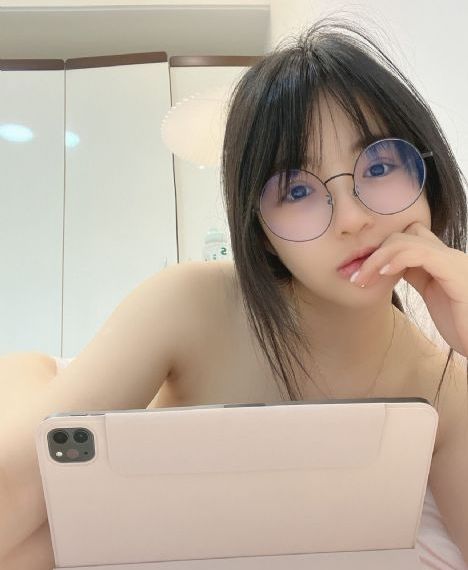 成人一级免费视频